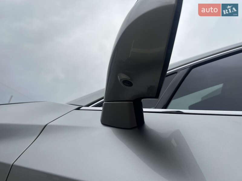 Позашляховик / Кросовер Lexus UX 2020 в Хмельницькому