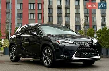Внедорожник / Кроссовер Lexus UX 2020 в 