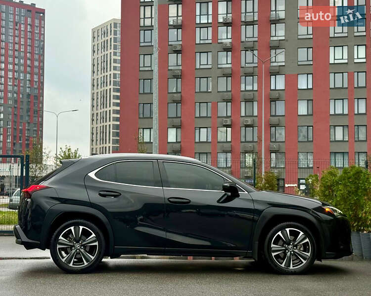 Позашляховик / Кросовер Lexus UX 2020 в Києві фото 11 Позашляховик / Кросовер Lexus UX 2020 в Києві