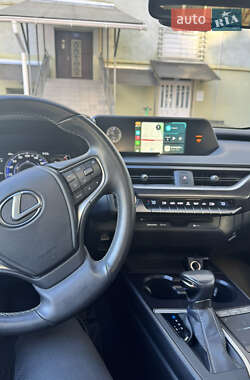 Внедорожник / Кроссовер Lexus UX 2022 в Львове