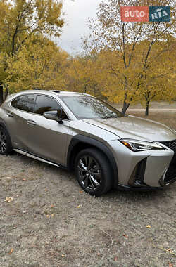Позашляховик / Кросовер Lexus UX 2020 в Дніпрі