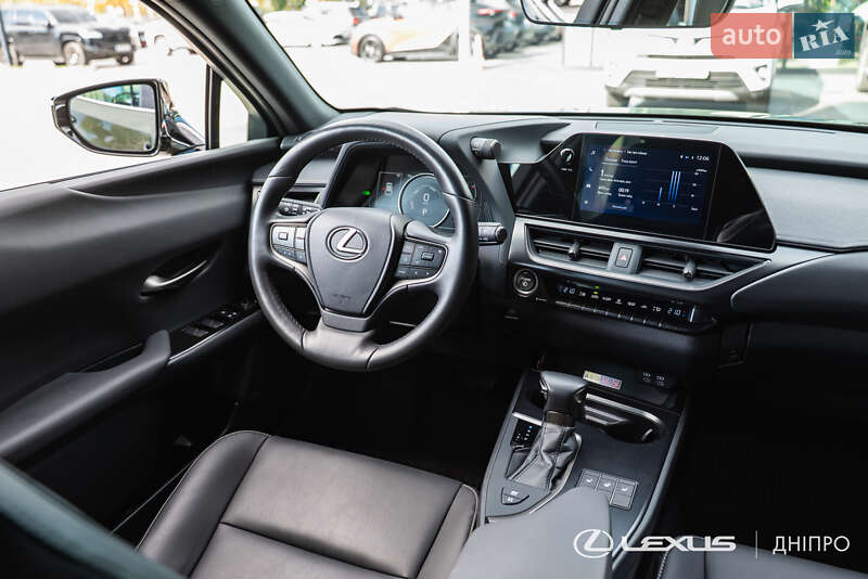 Позашляховик / Кросовер Lexus UX 2023 в Дніпрі фото 24 Позашляховик / Кросовер Lexus UX 2023 в Дніпрі