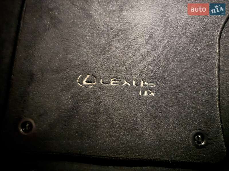 Внедорожник / Кроссовер Lexus UX 2023 в Одессе
