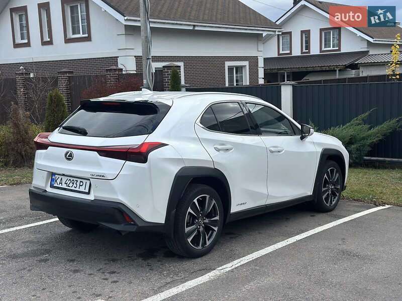Позашляховик / Кросовер Lexus UX 2020 в Києві фото 8 Позашляховик / Кросовер Lexus UX 2020 в Києві