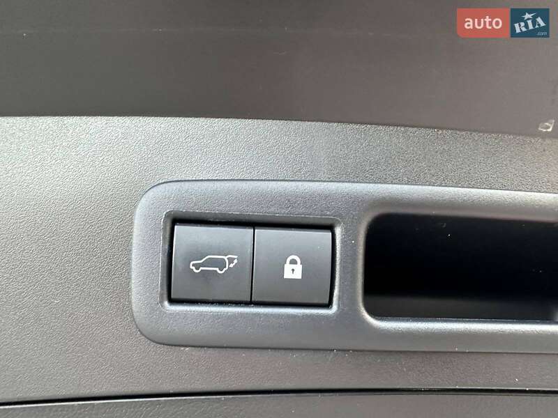 Позашляховик / Кросовер Lexus UX 2020 в Києві фото 23 Позашляховик / Кросовер Lexus UX 2020 в Києві