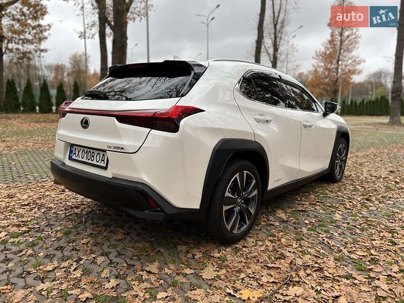 Внедорожник / Кроссовер Lexus UX 2020 в Харькове фото 4 Внедорожник / Кроссовер Lexus UX 2020 в Харькове