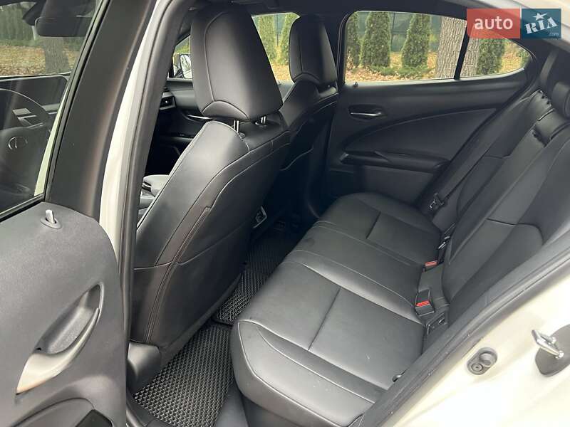 Внедорожник / Кроссовер Lexus UX 2020 в Харькове фото 13 Внедорожник / Кроссовер Lexus UX 2020 в Харькове