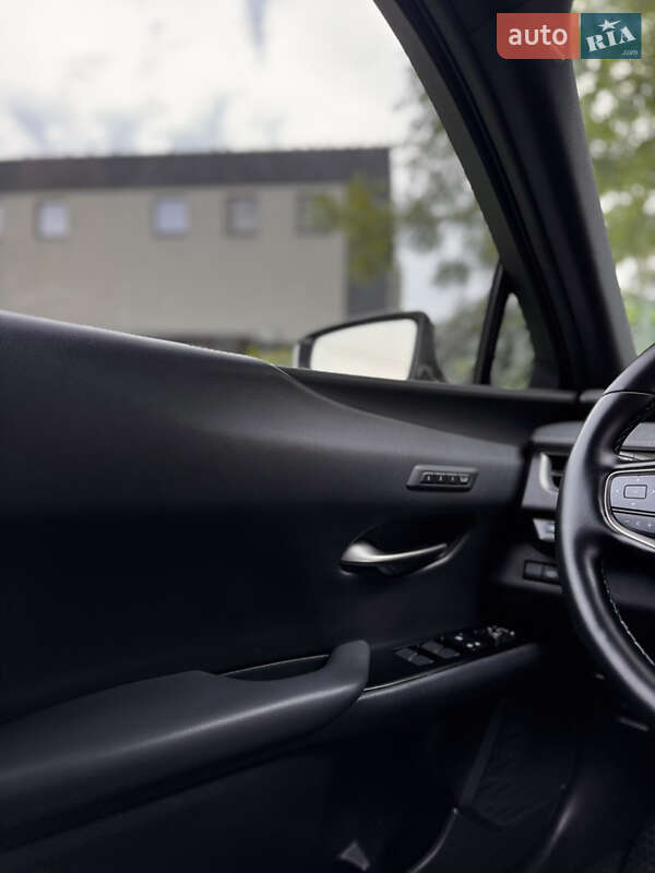 Внедорожник / Кроссовер Lexus UX 2019 в Тернополе фото 12 Внедорожник / Кроссовер Lexus UX 2019 в Тернополе