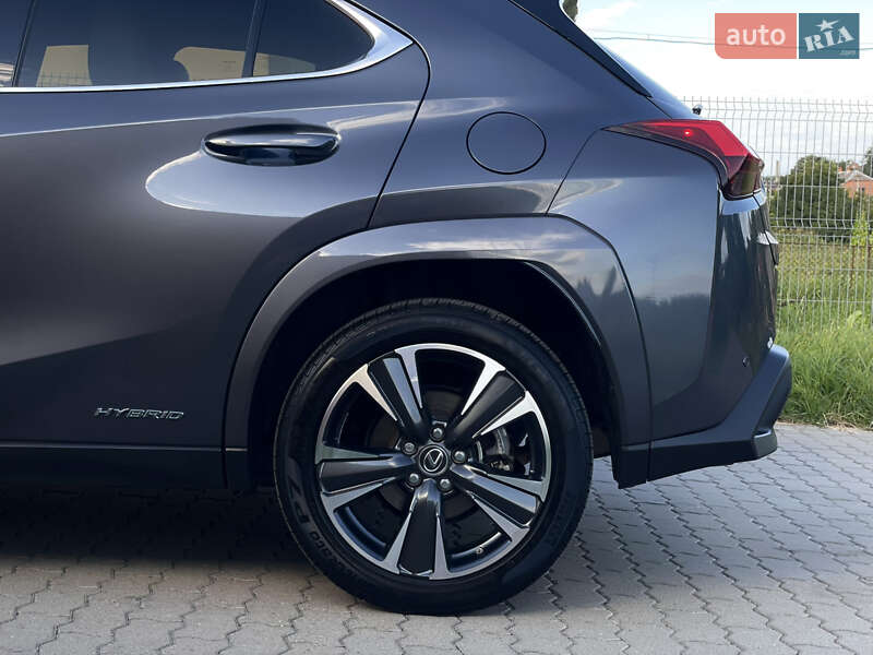 Позашляховик / Кросовер Lexus UX 2022 в Львові