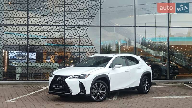Lexus UX 2023