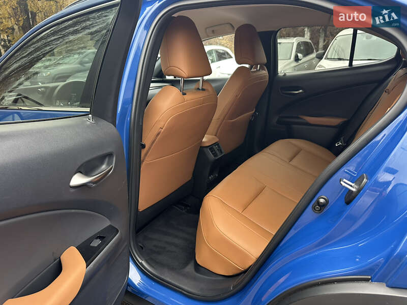 Внедорожник / Кроссовер Lexus UX 2020 в Киеве фото 23 Внедорожник / Кроссовер Lexus UX 2020 в Киеве