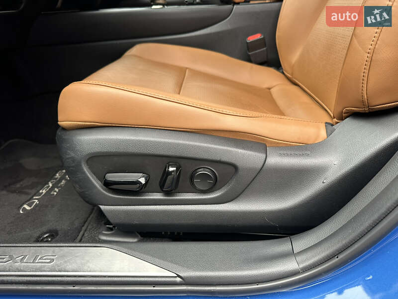 Внедорожник / Кроссовер Lexus UX 2020 в Киеве фото 31 Внедорожник / Кроссовер Lexus UX 2020 в Киеве