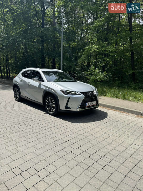 Внедорожник / Кроссовер Lexus UX 2020 в Львове