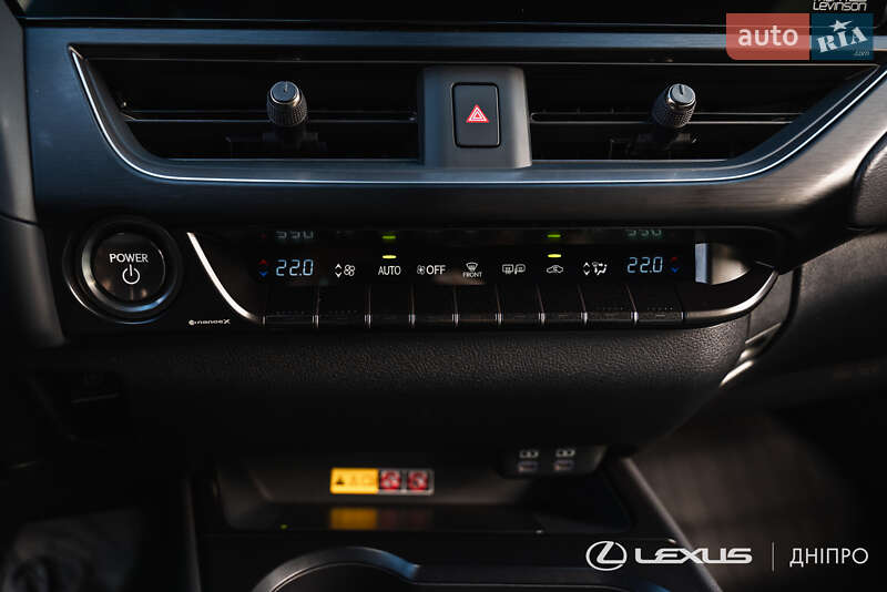 Внедорожник / Кроссовер Lexus UX 2023 в Днепре фото 24 Внедорожник / Кроссовер Lexus UX 2023 в Днепре