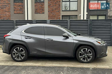 Внедорожник / Кроссовер Lexus UX 2020 в Киеве