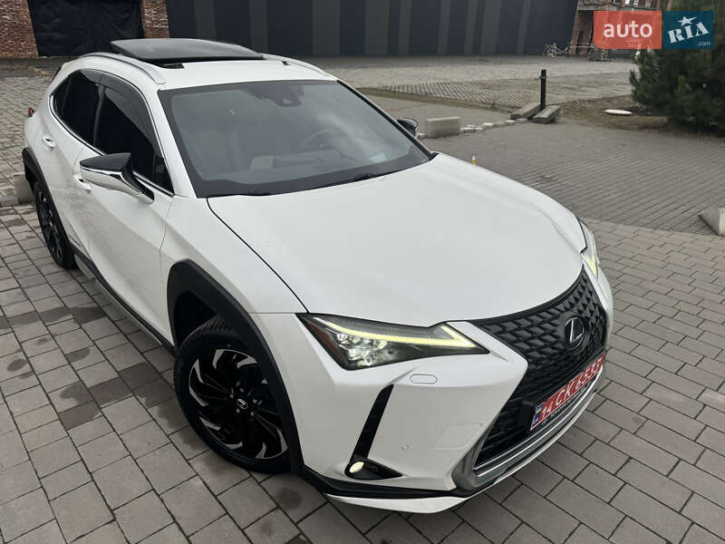Внедорожник / Кроссовер Lexus UX 2022 в Хмельницком