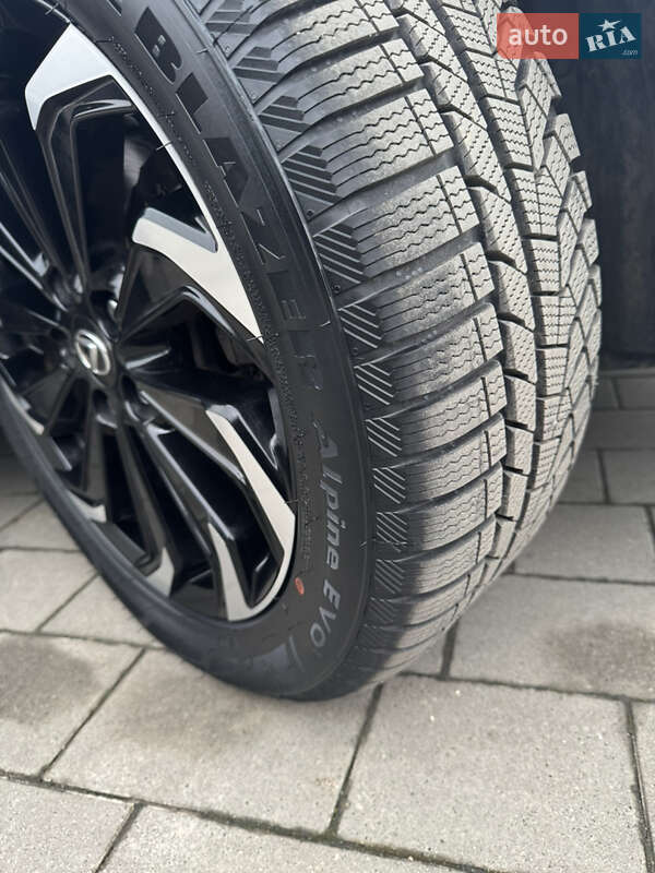 Внедорожник / Кроссовер Lexus UX 2022 в Хмельницком