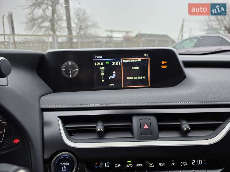 Позашляховик / Кросовер Lexus UX 2022 в Снятині