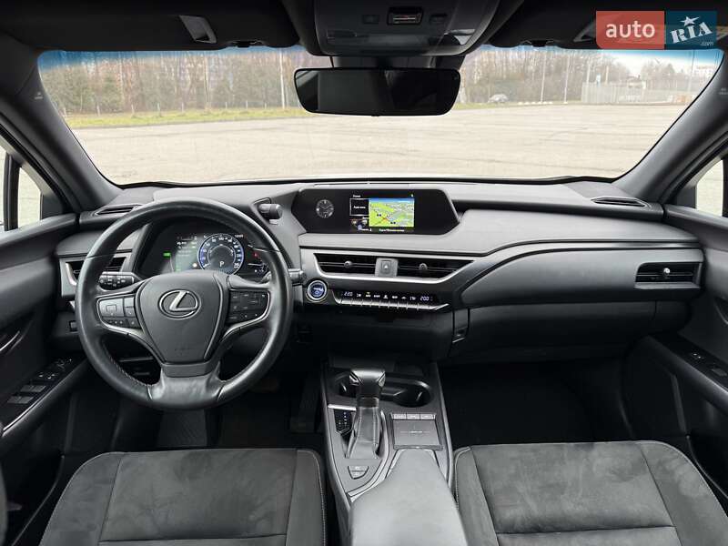 Внедорожник / Кроссовер Lexus UX 2020 в Львове