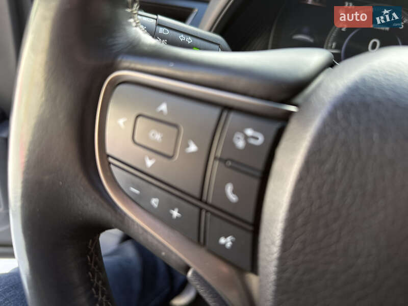 Позашляховик / Кросовер Lexus UX 2019 в Одесі фото 46 Позашляховик / Кросовер Lexus UX 2019 в Одесі