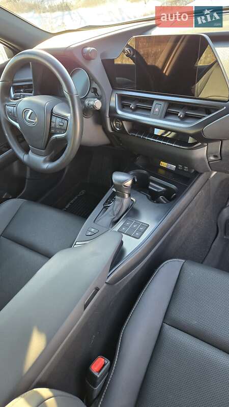 Внедорожник / Кроссовер Lexus UX 2023 в Киеве