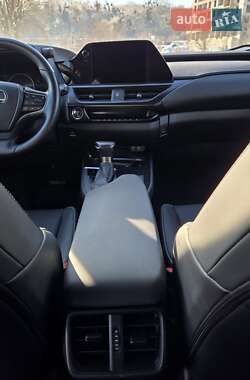 Внедорожник / Кроссовер Lexus UX 2023 в Киеве