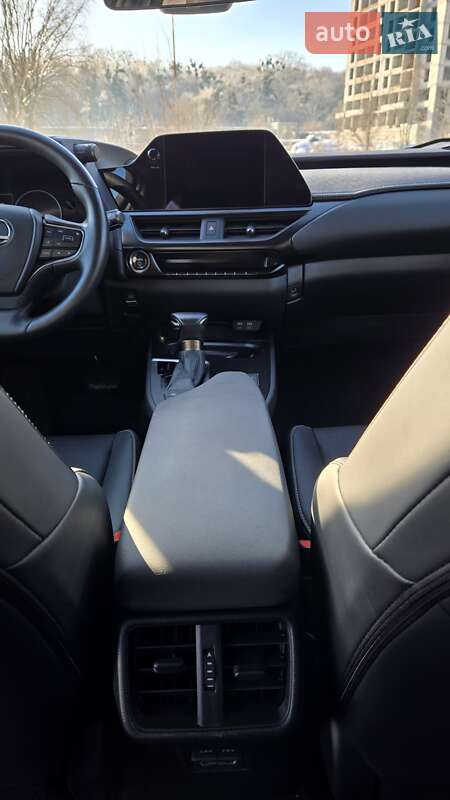 Внедорожник / Кроссовер Lexus UX 2023 в Киеве