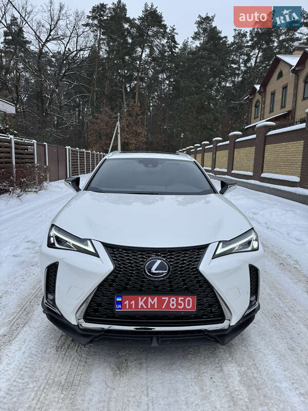 Внедорожник / Кроссовер Lexus UX 2019 в Киеве