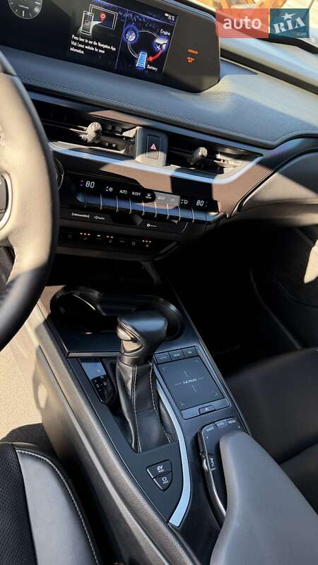 Внедорожник / Кроссовер Lexus UX 2019 в Одессе