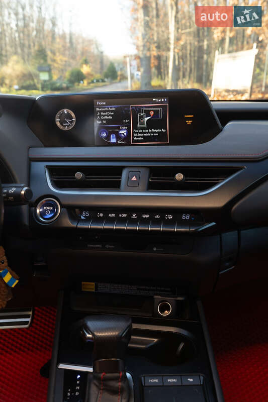 Позашляховик / Кросовер Lexus UX 2021 в Львові