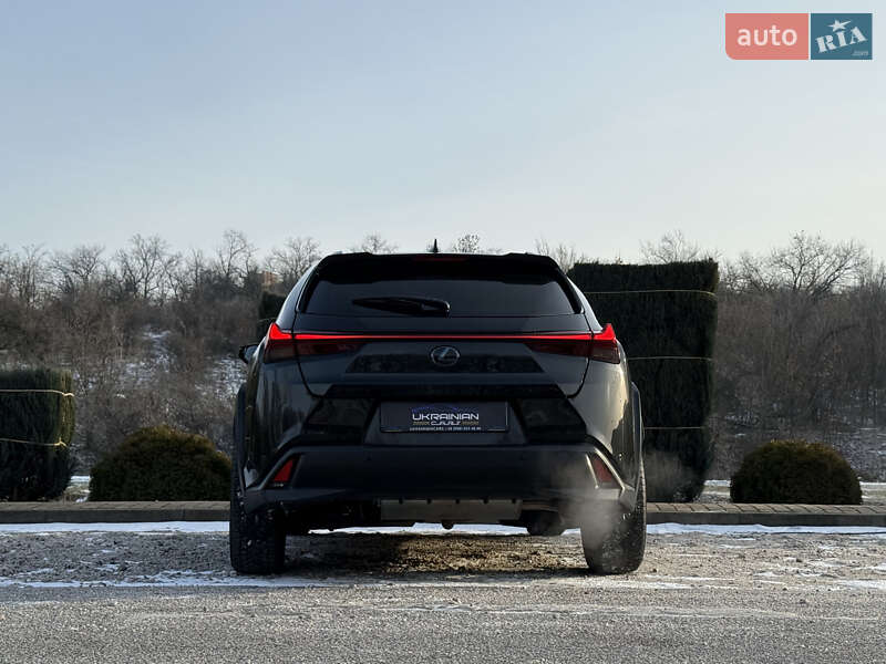 Позашляховик / Кросовер Lexus UX 2020 в Дніпрі
