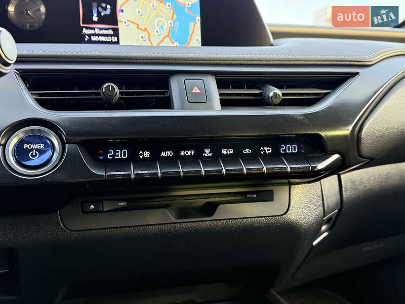 Позашляховик / Кросовер Lexus UX 2020 в Дніпрі