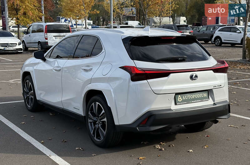 Позашляховик / Кросовер Lexus UX 2021 в Києві
