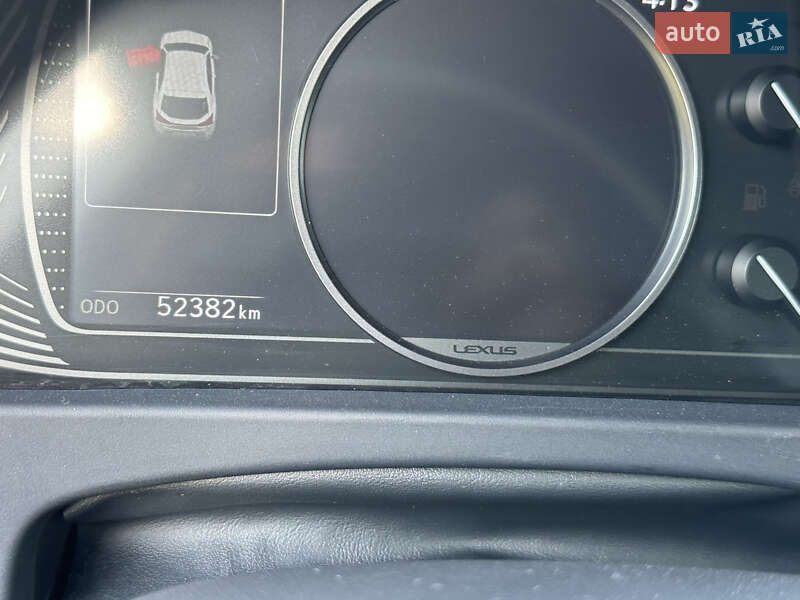 Позашляховик / Кросовер Lexus UX 2020 в Нововолинську