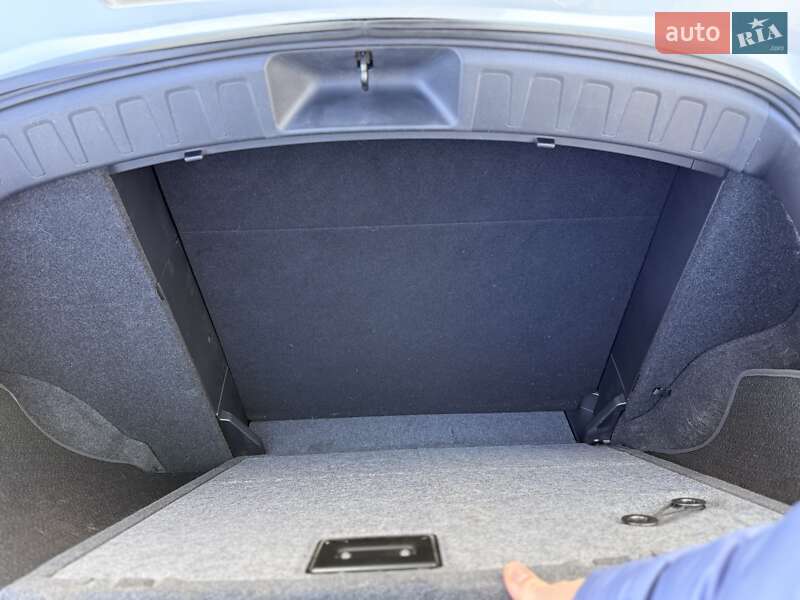 Позашляховик / Кросовер Lexus UX 2022 в Києві