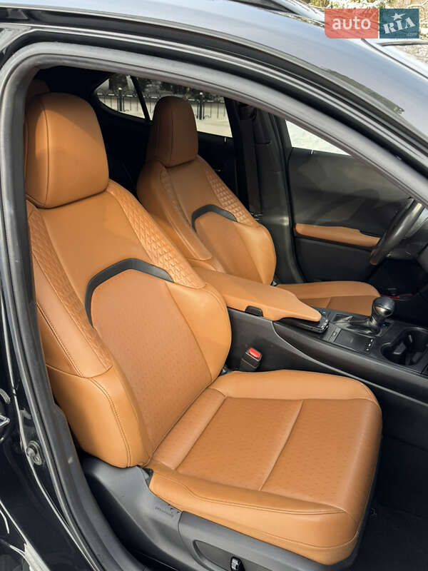 Позашляховик / Кросовер Lexus UX 2020 в Києві фото 9 Позашляховик / Кросовер Lexus UX 2020 в Києві