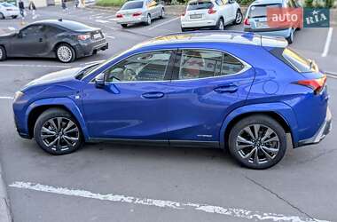 Внедорожник / Кроссовер Lexus UX 2019 в Одессе