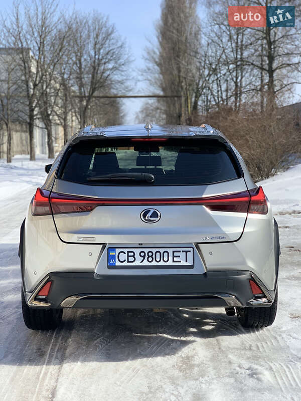 Внедорожник / Кроссовер Lexus UX 2020 в Чернигове