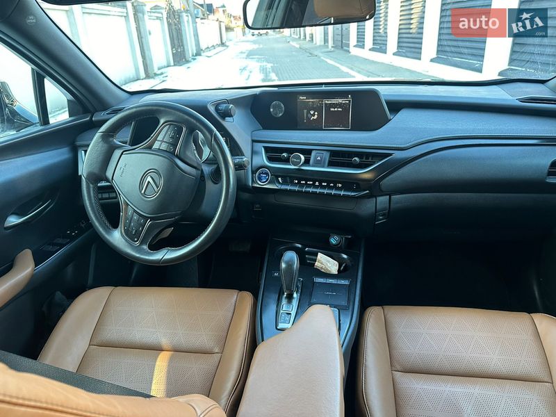 Внедорожник / Кроссовер Lexus UX 2020 в Трускавце
