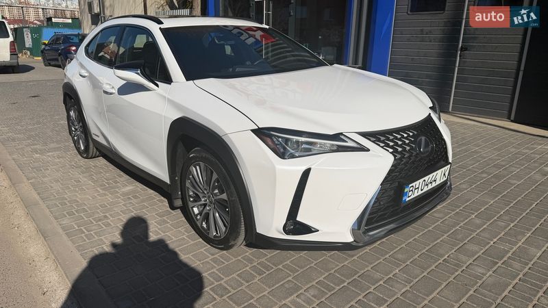 Внедорожник / Кроссовер Lexus UX 2019 в Одессе