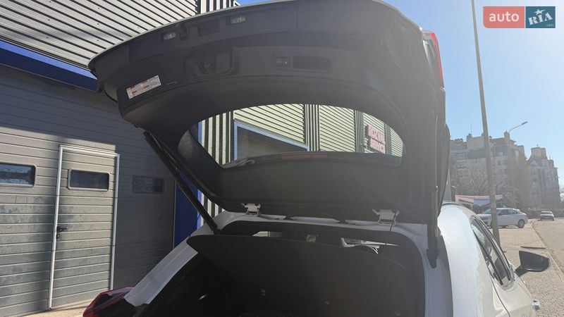 Внедорожник / Кроссовер Lexus UX 2019 в Одессе