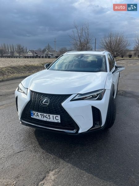 Внедорожник / Кроссовер Lexus UX 2018 в Кременчуге