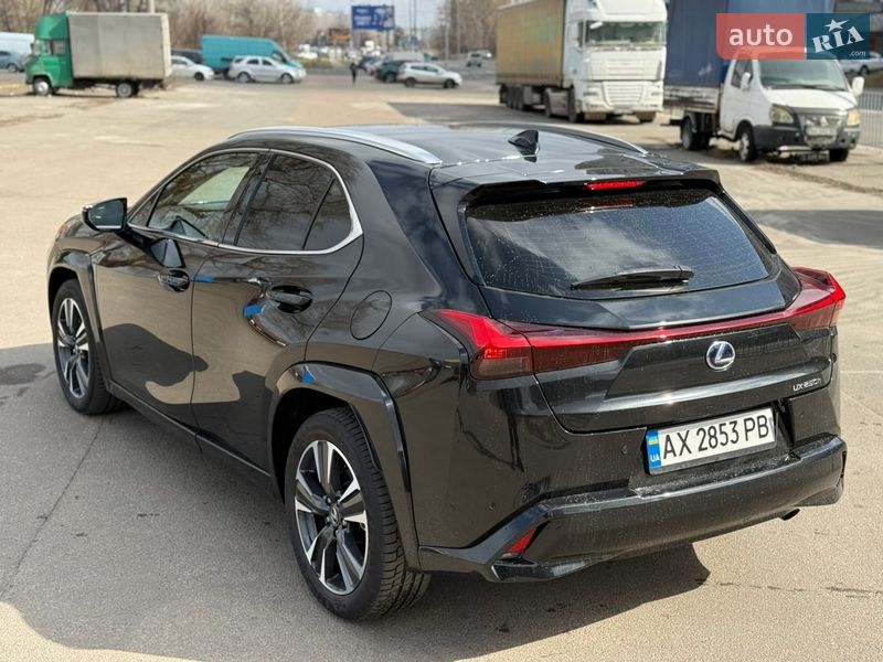 Позашляховик / Кросовер Lexus UX 2021 в Києві