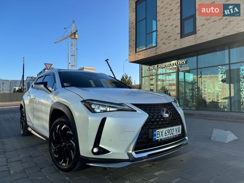 Внедорожник / Кроссовер Lexus UX 2022 в Хмельницком