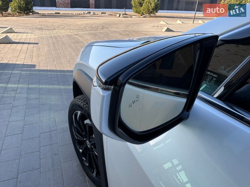 Внедорожник / Кроссовер Lexus UX 2022 в Хмельницком