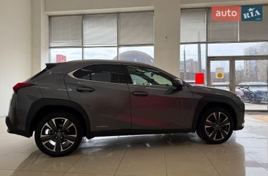 Внедорожник / Кроссовер Lexus UX 2021 в Черновцах