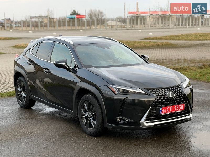 Позашляховик / Кросовер Lexus UX 2023 в Львові