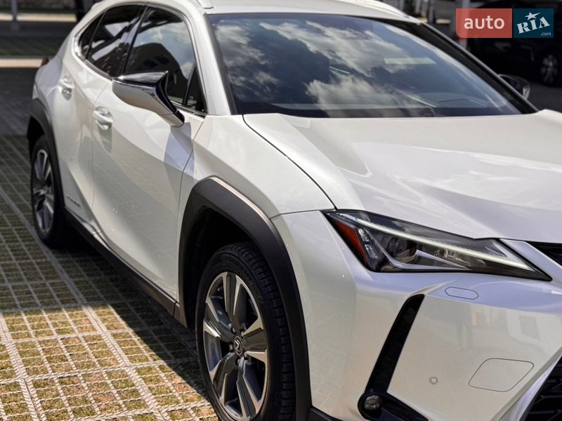 Внедорожник / Кроссовер Lexus UX 2021 в Львове
