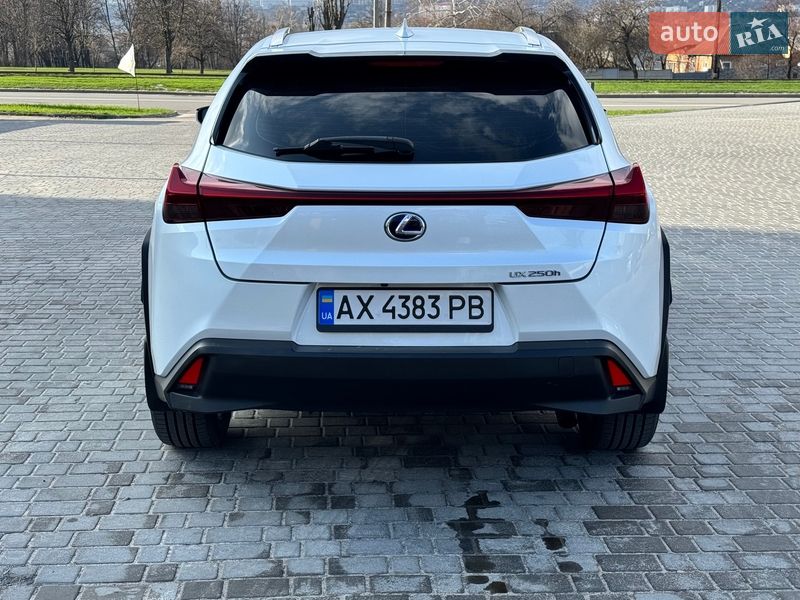 Внедорожник / Кроссовер Lexus UX 2020 в Киеве