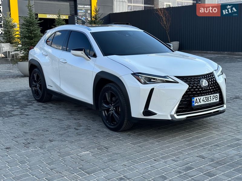 Внедорожник / Кроссовер Lexus UX 2020 в Киеве